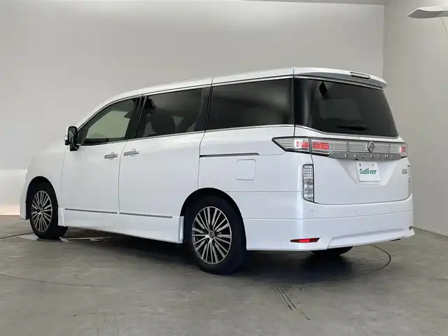 日産 エルグランド 250ハイウェイスターS 埼玉県 2021(令3)年 3.9万km ピュアホワイトパール 社外SDナビ/ CD DVD フルセグTV Bluetooth/社外フリップダウンモニター/アラウンドビューモニター/エマージェンシーブレーキ/レーダークルーズコントロール/クリアランスソナー /両側パワースライドドア/ハーフレザーシート /LEDオートライト/ETC