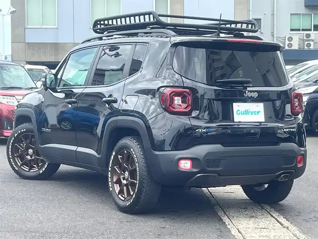 クライスラー・ジープ ジープ レネゲード リミテッド 4xe 島根県 2020(令2)年 5.3万km 黒 4WD/純正ナビ　/(ワンセグＴＶ/Ｂｌｕｅｔｏｏｔｈ接続)　/レザーシート/ビルトインＥＴＣ2.0　/バックカメラ　/前席パワーシート/シートヒーター/ステアリングヒーター　/電動パーキングブレーキ　/アダプティブクルーズコントロール　/リアコーナーセンサー/レーンアシスト/衝突軽減ブレーキ/横滑り防止装置/アイドリングストップ/純正LEDヘッドライト/純正アルミホイール/フロアマット