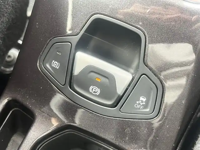 クライスラー・ジープ ジープ レネゲード リミテッド 4xe 島根県 2020(令2)年 5.3万km 黒 4WD/純正ナビ　/(ワンセグＴＶ/Ｂｌｕｅｔｏｏｔｈ接続)　/レザーシート/ビルトインＥＴＣ2.0　/バックカメラ　/前席パワーシート/シートヒーター/ステアリングヒーター　/電動パーキングブレーキ　/アダプティブクルーズコントロール　/リアコーナーセンサー/レーンアシスト/衝突軽減ブレーキ/横滑り防止装置/アイドリングストップ/純正LEDヘッドライト/純正アルミホイール/フロアマット