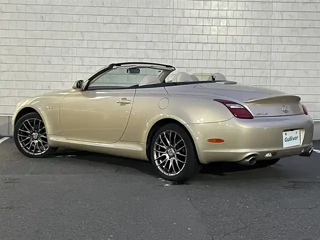 レクサス ＳＣ 430 愛知県 2007(平19)年 5.9万km プレミアムベージュメタリック ・純正マルチナビ/・CDチェンジャー/・マークレビンソン/・ETC/・パワーシート（運転席・助手席）/・シートヒーター（運転席・助手席）/・純正フロアマット/・社外18インチアルミホイール/・純正HIDヘッドライト/・リモコンキー/・クルーズコントロール/AISINドアスタビライザー