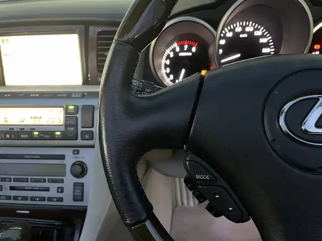 レクサス ＳＣ 430 愛知県 2007(平19)年 5.9万km プレミアムベージュメタリック ・純正マルチナビ/・CDチェンジャー/・マークレビンソン/・ETC/・パワーシート（運転席・助手席）/・シートヒーター（運転席・助手席）/・純正フロアマット/・社外18インチアルミホイール/・純正HIDヘッドライト/・リモコンキー/・クルーズコントロール/AISINドアスタビライザー