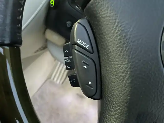 レクサス ＳＣ 430 愛知県 2007(平19)年 5.9万km プレミアムベージュメタリック ・純正マルチナビ/・CDチェンジャー/・マークレビンソン/・ETC/・パワーシート（運転席・助手席）/・シートヒーター（運転席・助手席）/・純正フロアマット/・社外18インチアルミホイール/・純正HIDヘッドライト/・リモコンキー/・クルーズコントロール/AISINドアスタビライザー