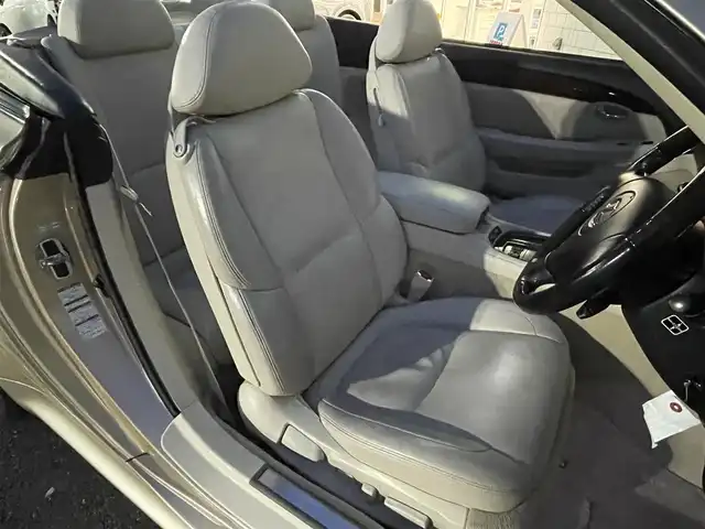 レクサス ＳＣ 430 愛知県 2007(平19)年 5.9万km プレミアムベージュメタリック ・純正マルチナビ/・CDチェンジャー/・マークレビンソン/・ETC/・パワーシート（運転席・助手席）/・シートヒーター（運転席・助手席）/・純正フロアマット/・社外18インチアルミホイール/・純正HIDヘッドライト/・リモコンキー/・クルーズコントロール/AISINドアスタビライザー