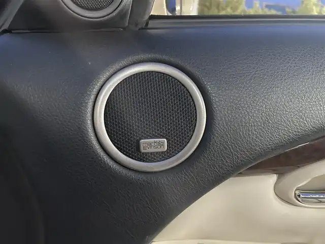 レクサス ＳＣ 430 愛知県 2007(平19)年 5.9万km プレミアムベージュメタリック ・純正マルチナビ/・CDチェンジャー/・マークレビンソン/・ETC/・パワーシート（運転席・助手席）/・シートヒーター（運転席・助手席）/・純正フロアマット/・社外18インチアルミホイール/・純正HIDヘッドライト/・リモコンキー/・クルーズコントロール/AISINドアスタビライザー