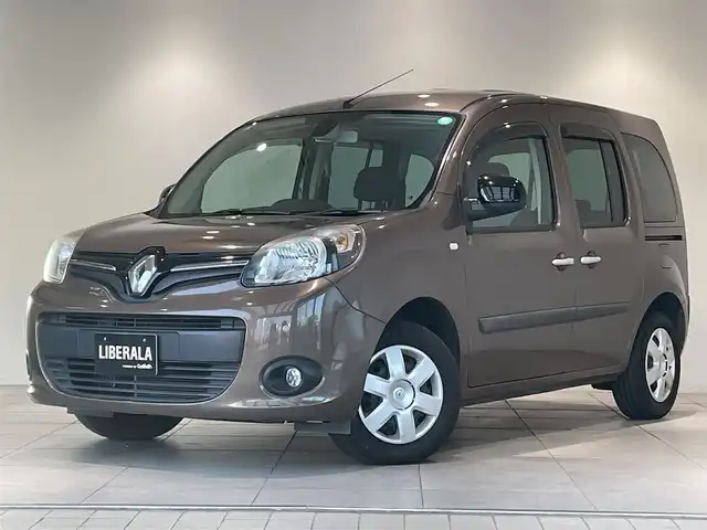 ルノー カングー ゼン 愛知県 2017(平29)年 4.1万km マロンショコラM 純正オーディオ　/Ｂｌｕｅｔｏｏｔｈ　/ＣＤ　/ＭＰ３　/ＦＭ／ＡＭ　/社外コーナーセンサー　/クルーズコントロール/ＥＴＣ　/オートエアコン　/パワーウィンドウ