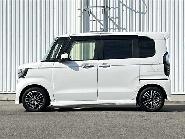ホンダ Ｎ ＢＯＸ カスタム G L ホンダセンシング 愛媛県 2018(平30)年 5.6万km プラチナホワイトパール 純正SDナビ/Bluetooth/CD/DVD/フルセグ/USB/バックカメラ/ETC/クルーズコントロール追従有/純正フロアマット/両側パワースライドドア/社外14インチAW/コーナーセンサー後ろのみ/オートライト/オートLEDヘッドライト/レーンキープアシスト/フォグランプ/スマートキー/アイドリングストップ/プッシュスタート