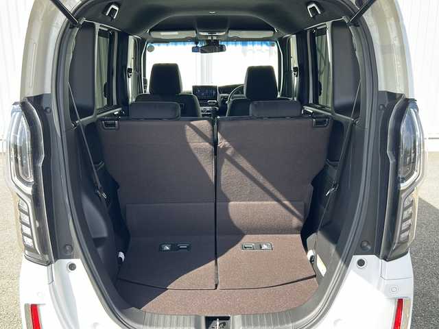 ホンダ Ｎ ＢＯＸ カスタム G L ホンダセンシング 愛媛県 2018(平30)年 5.6万km プラチナホワイトパール 純正SDナビ/Bluetooth/CD/DVD/フルセグ/USB/バックカメラ/ETC/クルーズコントロール追従有/純正フロアマット/両側パワースライドドア/社外14インチAW/コーナーセンサー後ろのみ/オートライト/オートLEDヘッドライト/レーンキープアシスト/フォグランプ/スマートキー/アイドリングストップ/プッシュスタート