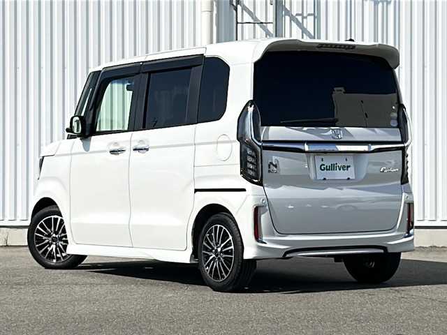 ホンダ Ｎ ＢＯＸ カスタム G L ホンダセンシング 愛媛県 2018(平30)年 5.6万km プラチナホワイトパール 純正SDナビ/Bluetooth/CD/DVD/フルセグ/USB/バックカメラ/ETC/クルーズコントロール追従有/純正フロアマット/両側パワースライドドア/社外14インチAW/コーナーセンサー後ろのみ/オートライト/オートLEDヘッドライト/レーンキープアシスト/フォグランプ/スマートキー/アイドリングストップ/プッシュスタート