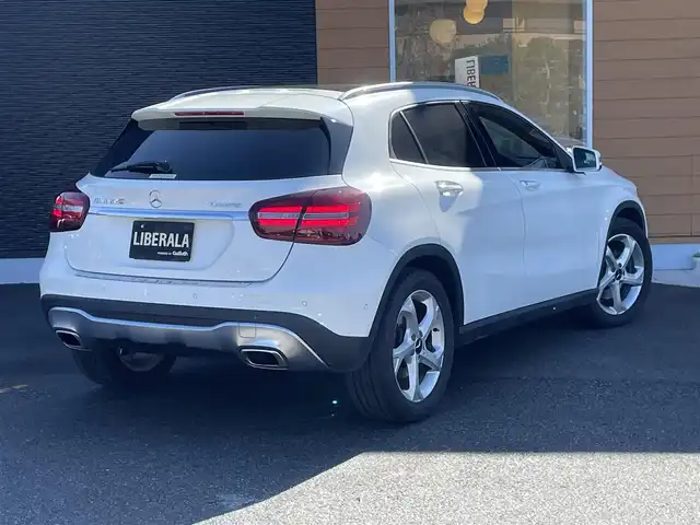 メルセデス・ベンツ ＧＬＡ２２０ 4マチック 栃木県 2019(令1)年 5.4万km ポーラホワイト パノラミックスライディングルーフ/Harman/Kardon/プレミアムパッケージ/黒革シート/パワーシート/シートヒーター/ナビ/フルセグTV/バックカメラ/ETC/パークトロニック/レーンキープアシスト/ブラインドスポット/ACC/ブレーキアシスト/パワーテールゲート/LEDヘッドライト/オートライト