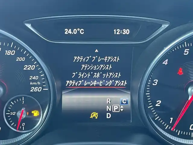 メルセデス・ベンツ ＧＬＡ２２０ 4マチック 栃木県 2019(令1)年 5.4万km ポーラホワイト パノラミックスライディングルーフ/Harman/Kardon/プレミアムパッケージ/黒革シート/パワーシート/シートヒーター/ナビ/フルセグTV/バックカメラ/ETC/パークトロニック/レーンキープアシスト/ブラインドスポット/ACC/ブレーキアシスト/パワーテールゲート/LEDヘッドライト/オートライト