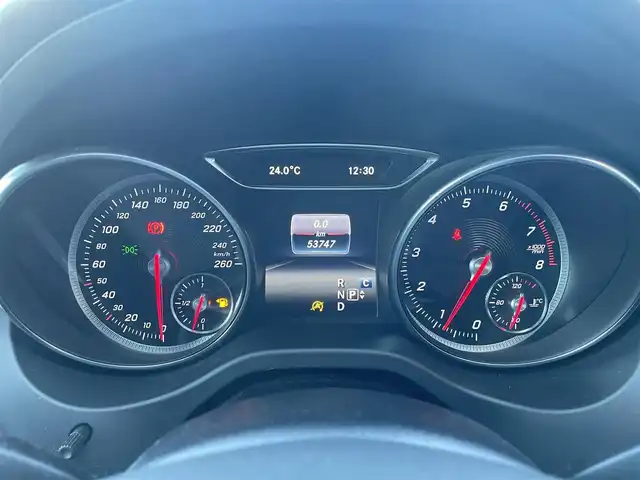 メルセデス・ベンツ ＧＬＡ２２０ 4マチック 栃木県 2019(令1)年 5.4万km ポーラホワイト パノラミックスライディングルーフ/Harman/Kardon/プレミアムパッケージ/黒革シート/パワーシート/シートヒーター/ナビ/フルセグTV/バックカメラ/ETC/パークトロニック/レーンキープアシスト/ブラインドスポット/ACC/ブレーキアシスト/パワーテールゲート/LEDヘッドライト/オートライト