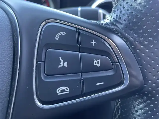 メルセデス・ベンツ ＧＬＡ２２０ 4マチック 栃木県 2019(令1)年 5.4万km ポーラホワイト パノラミックスライディングルーフ/Harman/Kardon/プレミアムパッケージ/黒革シート/パワーシート/シートヒーター/ナビ/フルセグTV/バックカメラ/ETC/パークトロニック/レーンキープアシスト/ブラインドスポット/ACC/ブレーキアシスト/パワーテールゲート/LEDヘッドライト/オートライト