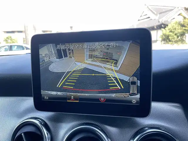 メルセデス・ベンツ ＧＬＡ２２０ 4マチック 栃木県 2019(令1)年 5.4万km ポーラホワイト パノラミックスライディングルーフ/Harman/Kardon/プレミアムパッケージ/黒革シート/パワーシート/シートヒーター/ナビ/フルセグTV/バックカメラ/ETC/パークトロニック/レーンキープアシスト/ブラインドスポット/ACC/ブレーキアシスト/パワーテールゲート/LEDヘッドライト/オートライト