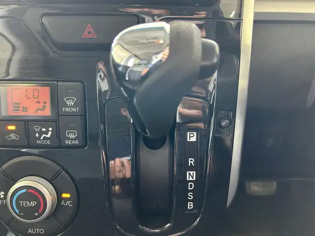 ダイハツ タント カスタム X トップED SA 沖縄県 2014(平26)年 5.5万km ナイトシャドーパープルクリスタルM (株)IDOMが運営する【じしゃロンコザ店】の自社ローン対象車両になります。こちらは現金ご利用時の価格です。自社ローンご希望の方は別途その旨お申付け下さい。/純正ナビ　/ＴＶ　/Ｂｌｕｅｔｏｏｔｈ接続　/ＣＤ再生　/片側パワースライドドア　/横滑り防止装置　/衝撃軽減ブレーキ　/純正フロアマット　/オートライト　/ＬＥＤライト　/プッシュスタート　/スマートキー