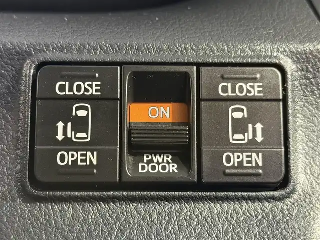 トヨタ シエンタ G 大阪府 2018(平30)年 2.3万km コバルトブルーメタリック 後期モデル 純正ナビTV 360カメラ 両側パワースライドドア 衝突軽減ブレーキ レーンアシスト オートハイビーム スマートキー プッシュスタート アイドリングストップ オートエアコン ETC