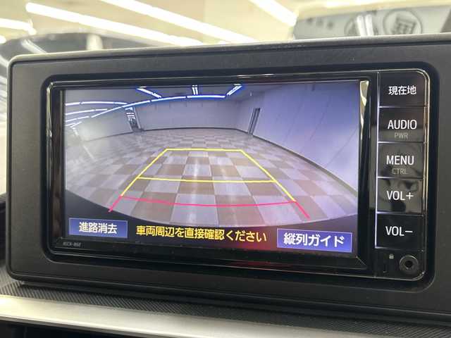 トヨタ ライズ Z 神奈川県 2022(令4)年 4.5万km ブラックマイカメタリック スマートアシスト/純正7インチSDナビ（NSCN-W68）/(Am/FM/CD/SD/Bluetooth/フルセグ/AUX)/前後ドライブレコーダー/ブラインドスポットモニター/衝突被害軽減システム/車線逸脱警報/バックカメラ/レーダークルーズコントロール/横滑り防止装置/ETC/アイドリングストップ/LEDヘッドライト/フォグランプ/オートライト/ウィンカーミラー/電動格納ミラー/純正17インチAW/シートヒーター/シートリフター/プッシュスタート/スマートキー/フロアマット/スペアキー/取扱説明書/保証書