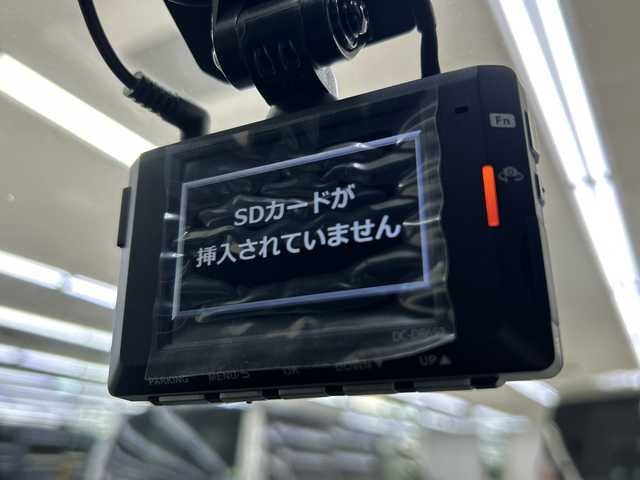 トヨタ ライズ Z 神奈川県 2022(令4)年 4.5万km ブラックマイカメタリック スマートアシスト/純正7インチSDナビ（NSCN-W68）/(Am/FM/CD/SD/Bluetooth/フルセグ/AUX)/前後ドライブレコーダー/ブラインドスポットモニター/衝突被害軽減システム/車線逸脱警報/バックカメラ/レーダークルーズコントロール/横滑り防止装置/ETC/アイドリングストップ/LEDヘッドライト/フォグランプ/オートライト/ウィンカーミラー/電動格納ミラー/純正17インチAW/シートヒーター/シートリフター/プッシュスタート/スマートキー/フロアマット/スペアキー/取扱説明書/保証書