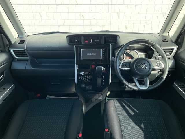 トヨタ ルーミー カスタムG 山形県 2021(令3)年 1.8万km ブラックマイカメタリック/ファイアークォーツレッドメタリック スマートアシストIII/・衝突回避支援ブレーキ機能/・先行車発進お知らせ機能/・車線逸脱警報機能/・標識認識機能/・ふらつき警報/・オートハイビーム/・コーナーセンサー/・アダプティブクルーズコントロール/両側パワースライドドア/純正ナビ(CD.DVD.BT.SD)/フルセグ/バックカメラ/アイドリングストップ/純正ドライブレコーダー/電動パーキングブレーキ/オートホールド/LEDヘッドライト/プッシュスタート/スマートキー