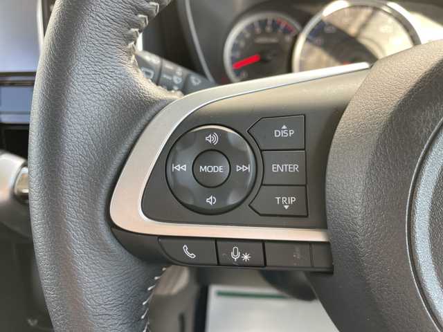 トヨタ ルーミー カスタムG 山形県 2021(令3)年 1.8万km ブラックマイカメタリック/ファイアークォーツレッドメタリック スマートアシストIII/・衝突回避支援ブレーキ機能/・先行車発進お知らせ機能/・車線逸脱警報機能/・標識認識機能/・ふらつき警報/・オートハイビーム/・コーナーセンサー/・アダプティブクルーズコントロール/両側パワースライドドア/純正ナビ(CD.DVD.BT.SD)/フルセグ/バックカメラ/アイドリングストップ/純正ドライブレコーダー/電動パーキングブレーキ/オートホールド/LEDヘッドライト/プッシュスタート/スマートキー