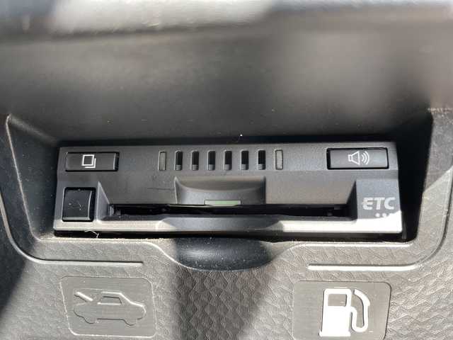 トヨタ ルーミー カスタムG 山形県 2021(令3)年 1.8万km ブラックマイカメタリック/ファイアークォーツレッドメタリック スマートアシストIII/・衝突回避支援ブレーキ機能/・先行車発進お知らせ機能/・車線逸脱警報機能/・標識認識機能/・ふらつき警報/・オートハイビーム/・コーナーセンサー/・アダプティブクルーズコントロール/両側パワースライドドア/純正ナビ(CD.DVD.BT.SD)/フルセグ/バックカメラ/アイドリングストップ/純正ドライブレコーダー/電動パーキングブレーキ/オートホールド/LEDヘッドライト/プッシュスタート/スマートキー