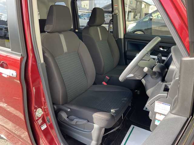 トヨタ ルーミー カスタムG 山形県 2021(令3)年 1.8万km ブラックマイカメタリック/ファイアークォーツレッドメタリック スマートアシストIII/・衝突回避支援ブレーキ機能/・先行車発進お知らせ機能/・車線逸脱警報機能/・標識認識機能/・ふらつき警報/・オートハイビーム/・コーナーセンサー/・アダプティブクルーズコントロール/両側パワースライドドア/純正ナビ(CD.DVD.BT.SD)/フルセグ/バックカメラ/アイドリングストップ/純正ドライブレコーダー/電動パーキングブレーキ/オートホールド/LEDヘッドライト/プッシュスタート/スマートキー