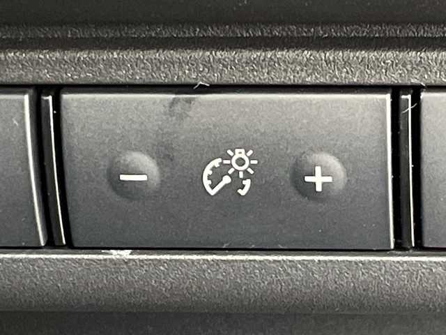 日産 セレナ ハイウェイスター V 群馬県 2023(令5)年 1.1万km ダイヤモンドブラック 禁煙車　社外ドライブレコーダー　アダプティブクルーズコントロール　横滑り防止装置　盗難防止装置　衝突被害軽減システム　社外SDナビ　アイドリングストップ　社外ETC　前後コーナーセンサー　ABS