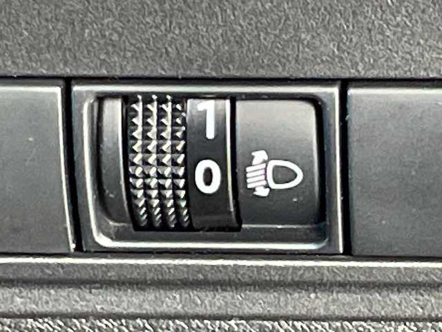 日産 セレナ ハイウェイスター V 群馬県 2023(令5)年 1.1万km ダイヤモンドブラック 禁煙車　社外ドライブレコーダー　アダプティブクルーズコントロール　横滑り防止装置　盗難防止装置　衝突被害軽減システム　社外SDナビ　アイドリングストップ　社外ETC　前後コーナーセンサー　ABS