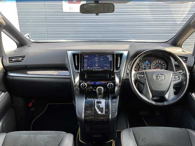 トヨタ ヴェルファイア Z Aエディション 佐賀県 2016(平28)年 7.4万km ホワイトパールクリスタルシャイン エンジンスタートボタン/保証書/取扱説明書/記録簿/ワンオーナー/MTモード付AT/クルーズコントロール/Bluetooth接続/後席用モニター/CD/ETC/バックカメラ/純正フロアマット/フルセグTV/SDナビ/三列シート/両側パワースライドドア/純正アルミホイール/横滑り防止装置/前後コーナーセンサー/盗難防止装置/オートライト/LEDヘッドライト/ブレーキホールド/ステアリングスイッチ/電格ミラー