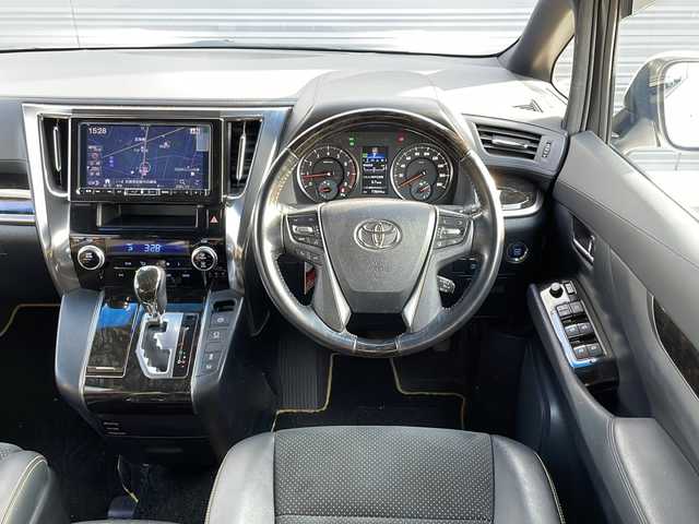 トヨタ ヴェルファイア Z Aエディション 佐賀県 2016(平28)年 7.4万km ホワイトパールクリスタルシャイン エンジンスタートボタン/保証書/取扱説明書/記録簿/ワンオーナー/MTモード付AT/クルーズコントロール/Bluetooth接続/後席用モニター/CD/ETC/バックカメラ/純正フロアマット/フルセグTV/SDナビ/三列シート/両側パワースライドドア/純正アルミホイール/横滑り防止装置/前後コーナーセンサー/盗難防止装置/オートライト/LEDヘッドライト/ブレーキホールド/ステアリングスイッチ/電格ミラー