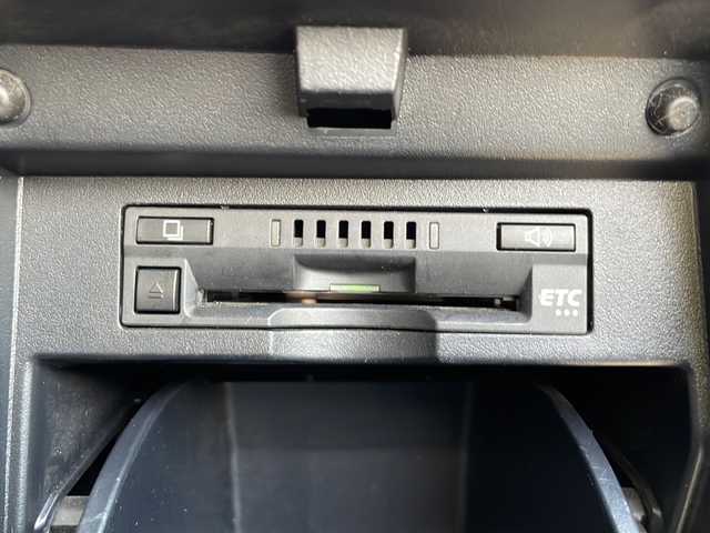 トヨタ ヴェルファイア Z Aエディション 佐賀県 2016(平28)年 7.4万km ホワイトパールクリスタルシャイン エンジンスタートボタン/保証書/取扱説明書/記録簿/ワンオーナー/MTモード付AT/クルーズコントロール/Bluetooth接続/後席用モニター/CD/ETC/バックカメラ/純正フロアマット/フルセグTV/SDナビ/三列シート/両側パワースライドドア/純正アルミホイール/横滑り防止装置/前後コーナーセンサー/盗難防止装置/オートライト/LEDヘッドライト/ブレーキホールド/ステアリングスイッチ/電格ミラー