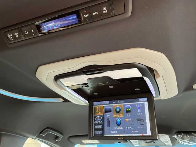 トヨタ ヴェルファイア Z Aエディション 佐賀県 2016(平28)年 7.4万km ホワイトパールクリスタルシャイン エンジンスタートボタン/保証書/取扱説明書/記録簿/ワンオーナー/MTモード付AT/クルーズコントロール/Bluetooth接続/後席用モニター/CD/ETC/バックカメラ/純正フロアマット/フルセグTV/SDナビ/三列シート/両側パワースライドドア/純正アルミホイール/横滑り防止装置/前後コーナーセンサー/盗難防止装置/オートライト/LEDヘッドライト/ブレーキホールド/ステアリングスイッチ/電格ミラー