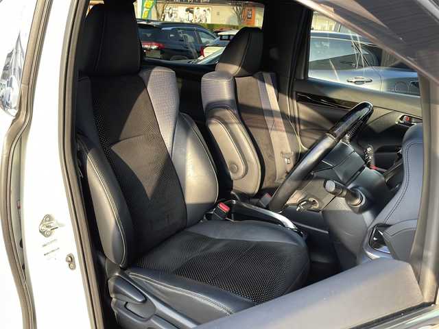 トヨタ ヴェルファイア Z Aエディション 佐賀県 2016(平28)年 7.4万km ホワイトパールクリスタルシャイン エンジンスタートボタン/保証書/取扱説明書/記録簿/ワンオーナー/MTモード付AT/クルーズコントロール/Bluetooth接続/後席用モニター/CD/ETC/バックカメラ/純正フロアマット/フルセグTV/SDナビ/三列シート/両側パワースライドドア/純正アルミホイール/横滑り防止装置/前後コーナーセンサー/盗難防止装置/オートライト/LEDヘッドライト/ブレーキホールド/ステアリングスイッチ/電格ミラー