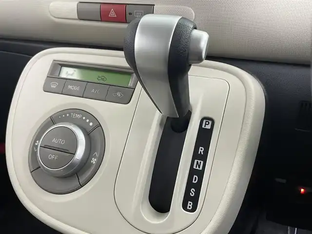 ダイハツ ミラ ココア X 道央・札幌 2013(平25)年 4.2万km ブラックマイカメタリック ・４WD/・社外メモリナビ/・バックカメラ/・ＥＴＣ/・前後ドライブレコーダー/・オートエアコン/・社外フロアマット/・電動格納ミラー/・社外エンジンスターター/・パワーウインドウ/・社外アルミホイール/・ハロゲンヘッドライト/・プッシュスタート/・スマートキー