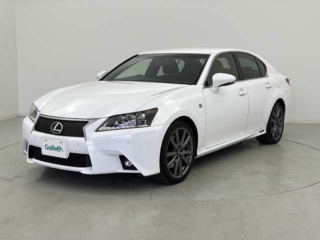 レクサス ＧＳ 300h Fスポーツ 宮城県 2015(平27)年 4.5万km ホワイトノーヴァガラスフレーク 禁煙車/レクサスセーフティシステム/・プリクラッシュセーフティ/・レーンディパーチャーアラート/・オートマチックハイビーム/・クリアランスソナー/クルーズコントロール/純正ナビ/・BT.CD.DVD.AUX.USB/フルセグTV/バックカメラ/本革シート/前席シートヒーター/前席エアシート/前席パワーシート/運転席シートメモリー/革巻ステアリング/ステアリングスイッチ/ステアリングヒーター/パドルシフト/プッシュスタート/スマートキー×２　/カードキー/アイドリングストップ/純正フロアマット/純正16inAW/LEDヘッドライト/LEDフォグランプ