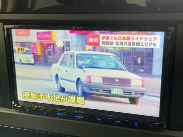 日産 セレナ ハイウェイスター V 道央・札幌 2023(令5)年 1.8万km プリズムホワイト ・4WD/・社外SDナビ・DVD・CD・SD・BT/・ワンセグTV/・全方位カメラ/・プロパイロット/・両側パワースライドドア/・ハンズフリーオートスライドドア/・デジタルインナーミラー/・エマージェンシーブレーキ/・ハンドル支援/・側方支援/・後方支援/・緊急支援/・先行車発進お知らせ/・標識検知支援/・駐車支援/・ふらつき警報/・横滑り防止/・パドルシフト/・ハンドルヒーター/・フロント＆セカンドシートヒーター/・ステアリングスイッチ/・LEDヘッドライト/・アイドリングストップ/・ヘッドライトレベライザー/・ビルトインETC/・プッシュスタート/・スマートキー/・革巻きステアリング