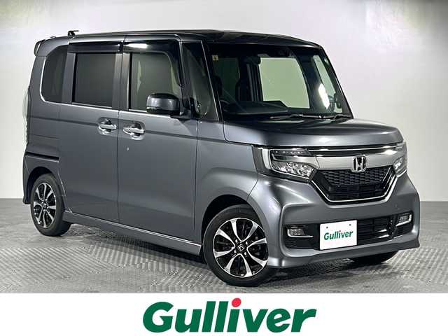 ホンダ Ｎ ＢＯＸ カスタム G L ホンダセンシング 沖縄県 2020(令2)年 6万km シャイニンググレーM ・県外仕入れ/・禁煙車/・片側パワースライドドア/・純正8インチナビ/・バックカメラ/・ステアリングスイッチ/・ホンダセンシング/・レーンキープアシスト/・先行車発進のお知らせ/・レーダークルーズコントロール/・コーナーセンサー/・ビルドインETC/・後席サンシェード/・LEDライト/・オートライト/・フォグランプ/・ドアバイザー