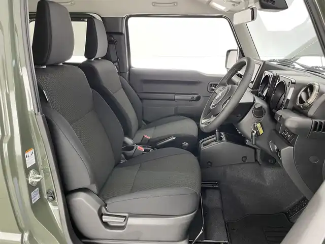 スズキ ジムニー XC 愛知県 2024(令6)年 0.1万km ジャングルグリーン 純正ナビ　フルセグＴＶ　Ｂｌｕｅｔｏｏｔｈ　デジタルインナーミラー　エマージェンシーブレーキ　衝突軽減　車線逸脱　コーナーセンサー　ＬＥＤオートライト　フォグ　電動パーキング　ＢＳＭ　ＥＴＣ　禁煙車