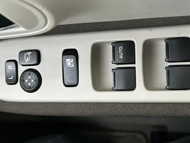 スズキ ラパン ＬＣ X 岡山県 2022(令4)年 2万km トラッドカーキメタリック/アーバンブラウン 2トーン 社外ナビ　/シートヒーター　/衝突被害軽減装置　/レーンキープアシスト　/横滑り防止装置　/パーキングアシスト　/バックカメラ　/Ｂｌｕｅｔｏｏｔｈ　/ＵＳＢ入力端子　/ＥＴＣ　/オートライト　/純正フロアマット　/ＬＥＤ