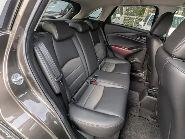 マツダ ＣＸ－３ XD ツーリング 栃木県 2015(平27)年 6.3万km チタニウムフラッシュマイカ (株)IDOMが運営する【じしゃロン宇都宮店】の自社ローン対象車両になります。こちらは現金またはオートローンご利用時の価格です。自社ローンご希望の方は別途その旨お申付け下さい。/純正ナビ(Bluetooth)/バックカメラ/クルーズコントロール/ハーフレザーシート/ＨＵＤ/ETC/ドライブレコーダー/LEDヘッドライト/純正18インチAW/プッシュスタート/スマートキー/フロアマット