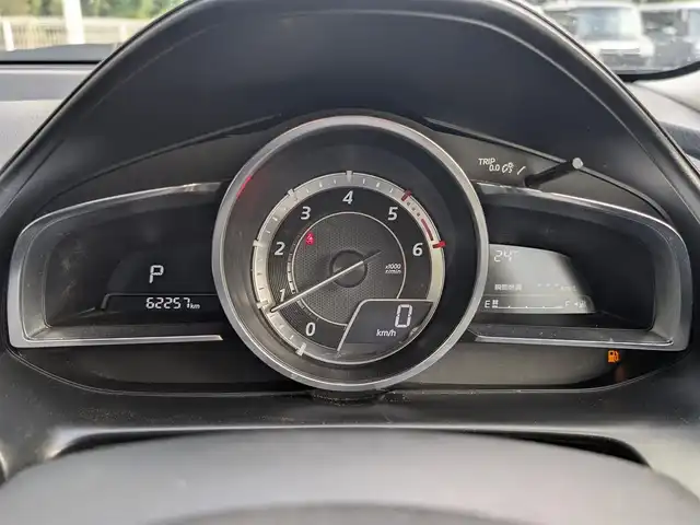 マツダ ＣＸ－３ XD ツーリング 栃木県 2015(平27)年 6.3万km チタニウムフラッシュマイカ (株)IDOMが運営する【じしゃロン宇都宮店】の自社ローン対象車両になります。こちらは現金またはオートローンご利用時の価格です。自社ローンご希望の方は別途その旨お申付け下さい。/純正ナビ(Bluetooth)/バックカメラ/クルーズコントロール/ハーフレザーシート/ＨＵＤ/ETC/ドライブレコーダー/LEDヘッドライト/純正18インチAW/プッシュスタート/スマートキー/フロアマット