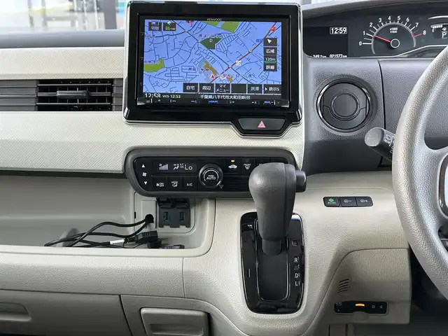 ホンダ Ｎ ＢＯＸ G EX ホンダセンシング 千葉県 2017(平29)年 2.2万km モーニングミストブルーM 社外8インチナビ/(フルセグTV/BT/CD/DVD/FM/AM)/バックカメラ/衝突被害軽減システム/車線逸脱警報/クルーズコントロール/両側パワースライドドア/横滑り防止装置/ETC/ドライブレコーダー/LEDヘッドライト/オートライト/ウィンカーミラー/電動格納ミラー/シートリフター/プッシュスタート/スマートキー/ドアバイザー