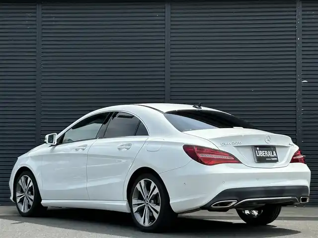 メルセデス・ベンツ ＣＬＡ２２０ 4MATIC 茨城県 2018(平30)年 2.3万km ポーラホワイト 後期型　/ＲＳＰ　/ＡＣＣ　/ＬＫＡ　/ＢＳＡ　/Ｂカメラ　/パークトロニック　/黒革　/シートヒーター　/ナビ　/ＴＶ　/ＢＴ　/ＵＳＢ　/ＤＶＤ　/ＬＥＤヘッドライト　/オートライト　/アンビエントライト　/ＥＴＣ　/ドラレコ　/禁煙車