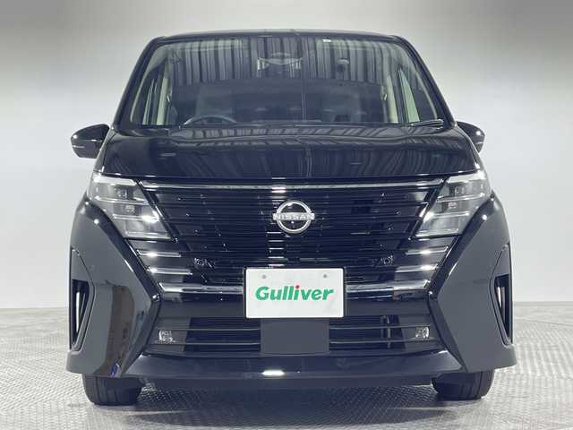 日産 セレナ ハイウェイスター V 神奈川県 2023(令5)年 2.5万km ダイヤモンドブラック 360度セーフティーアシスト/衝突軽減システム/純正12型コネクトナビ/純正フリップダウンモニター/全方位カメラ/両側パワースライドドア/クルーズコントロール/フルセグ/Bluetooth/バックカメラ/前後コーナーセンサー/純正アルミホイール/ブラインドスポットモニター/パーキングアシスト /デジタルインナーミラー/2.0ETC/パドルシフト/LEDヘッドライト/リアオートエアコン/オートライト/ステアリングスイッチ/スマートキー/プッシュスタート