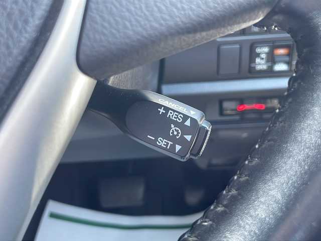 トヨタ エスクァイア Gi 静岡県 2019(令1)年 4.3万km ブラック ディスプレイオーディオ/Bluetooth/フリップダウンリアモニター/両側パワースライドドア/エムズスピードエアロ/エムズスピード19インチAW/合成シート/シートヒーター/バックカメラ/スマートキー