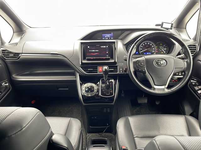 トヨタ エスクァイア Gi 千葉県 2019(令1)年 4.3万km ブラック エムズスピードエアロ/エムズスピード１９インチＡＷ/車高調/ディスプレイオーディオ/Bluetooth CD DVD フルセグ/シートヒーター/両側パワースライドドア/フリップダウンリアモニター/ＥＴＣ/前方ドライブレコーダー/フォグランプ/プッシュスタート/スマートキー/ウィンカーミラー/ステアリングスイッチ/フロアマット/シートバックテーブル/ロールサンシェード/トヨタセーフティセンス/クルーズコントロール/プリクラッシュセーフティー/クリアランスソナー/先行者発進告知/オートハイビーム/車線逸脱警報