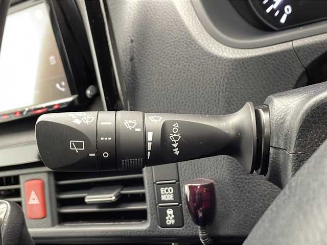 トヨタ エスクァイア Gi 千葉県 2019(令1)年 4.3万km ブラック エムズスピードエアロ/エムズスピード１９インチＡＷ/車高調/ディスプレイオーディオ/Bluetooth CD DVD フルセグ/シートヒーター/両側パワースライドドア/フリップダウンリアモニター/ＥＴＣ/前方ドライブレコーダー/フォグランプ/プッシュスタート/スマートキー/ウィンカーミラー/ステアリングスイッチ/フロアマット/シートバックテーブル/ロールサンシェード/トヨタセーフティセンス/クルーズコントロール/プリクラッシュセーフティー/クリアランスソナー/先行者発進告知/オートハイビーム/車線逸脱警報