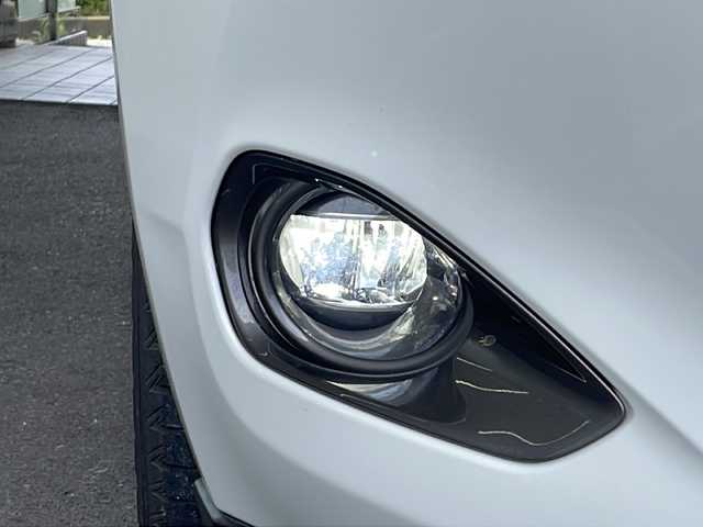 トヨタ ハリアー ハイブリッド プレミアム アドバンスドP 福島県 2014(平26)年 14.4万km ホワイトパールクリスタルシャイン 登録時走行距離：143406km/ワンオーナー/JBLプレミアムサウンド/メーカーSD純正ナビ/(フルセグTV/AM/FM/BD/DVD/CD/BT)/ETC/アラウンドビューモニター/ドライブレコーダー/シートヒーター/バニティーミラー(照明付き)/クルーズコントロール/ステアリングスイッチ/オートライト/オートマチックハイビーム/フォグランプ/リアフォグランプ/横滑り防止/サンルーフ/AC100V/パワーバックドア/レーンディパーチャーアラート/パワーシート（D席/N席）/プッシュスタート/ナノイー/ドアバイザー/純正AW/純正フロアマット/電格ミラー/ウィンカーミラー/コーナーセンサー