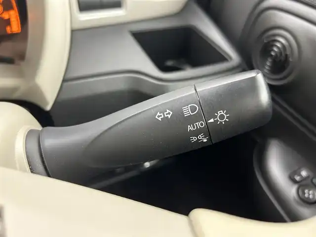 スズキ ワゴンＲ スマイル HYBRID S 茨城県 2023(令5)年 0.9万km ピュアホワイトパール/ブラック2トーン 社外ナビ/フルセグ/衝突被害軽減ブレーキ/車線逸脱抑制装置/オートマチックハイビーム/クリアランスソナー/両側電動スライドドア/ETC/シートヒーター/スマートキー