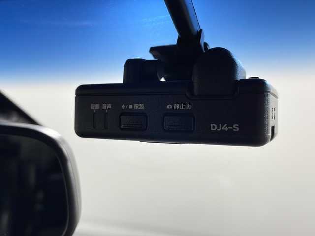日産 エルグランド 250ハイウェイスターS 広島県 2020(令2)年 5.1万km ファントムブラック 禁煙車/純正８型ナビ/全周囲カメラ/後席フリップダウンモニター/両側パワースライドドア/レーダークルーズコントロール/ＥＴＣ/ドラレコ/衝突軽減/レーンキープアシスト/オートマチックハイビーム/ＬＥＤヘッドライト/フォグランプ/コーナーセンサー(前後)/オットマン/エアバッグ(運転席/助手席/サイド/カーテン)/純正18インチアルミホイール(225/55/R18)