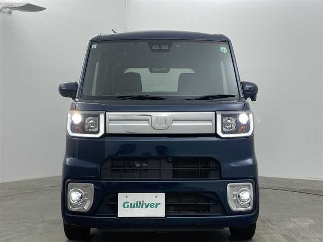 ダイハツ ウェイク G ターボVS SA Ⅲ 岡山県 2021(令3)年 6.7万km レーザーブルークリスタルシャイン スマートアシストIII/・衝突回避支援ブレーキ機能/・誤発進抑制機能(前方＋後方)/・車線逸脱警報機能/・ふらつき警報/・先行車発進お知らせ機能/・オートハイビーム/・標識認識機能/ワンオーナー		/純正8インチナビ	/【ナビ/フルセグ/Bluetooth/DVD/HDMI】	/パノラマモニター	/LEDヘッドライト（AUTO機能付き）	/ETC２．０/純正ドライブレコーダー（前）	/純正15インチアルミ	/コーナーセンサー（後）	/純正フロアマット	/ステアリングスイッチ	/プッシュスタート	/スマートキー×2	/後席サンシェイド/シートリフター/ドアバイザー